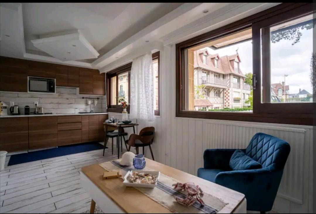 Deauville : Magnifique Studio En Face Du Casino ! Zewnętrze zdjęcie